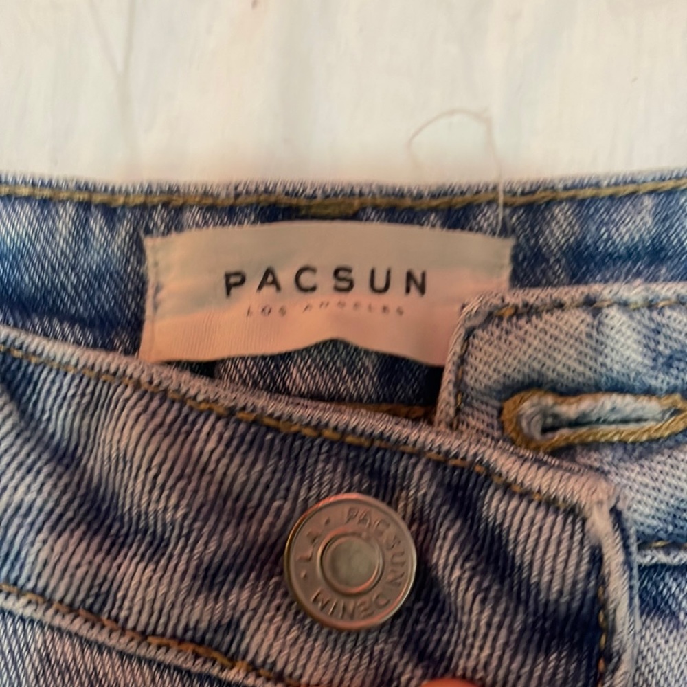 MOM Jean shorts